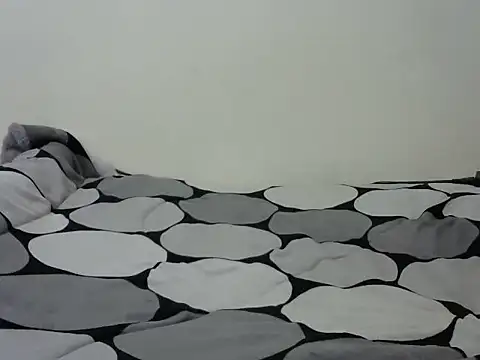 Snapshot of Kariselle- chatting on April 4, 7:11 pm Kariselle- online show from April 4, 7:11 pm