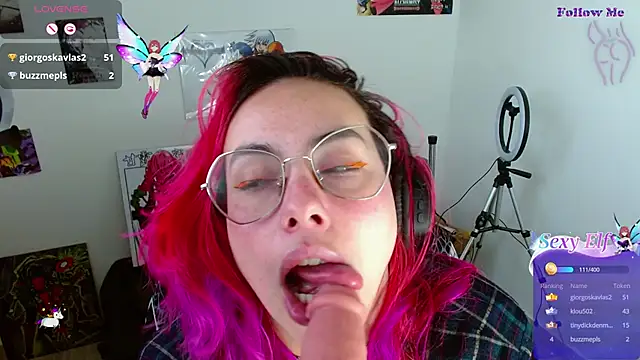 natasha laulau online show from December 11, 9:12 pm