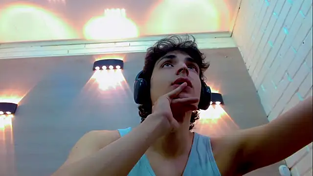 Sr BonnyEthan online show from December 3, 1:53 pm