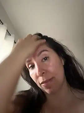 emely sexx20 online show from February 25, 10:19 pm