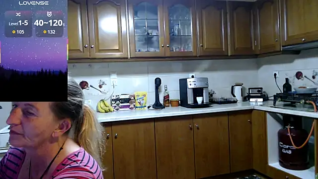 JennaDeluxe online show from February 10, 6:01 pm