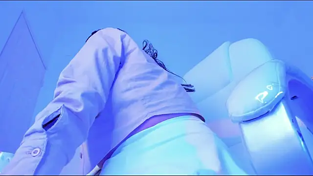 emma myers18 online show from February 15, 10:11 am