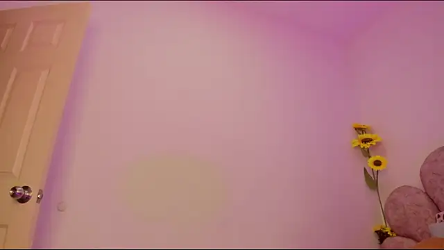 emma myers18 online show from February 27, 3:47 am