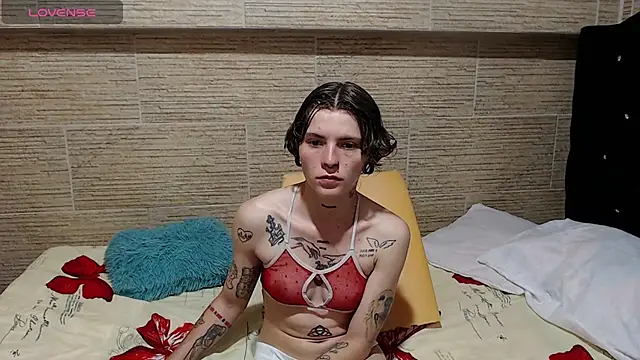 pretty cristal69 online show from February 10, 10:51 pm