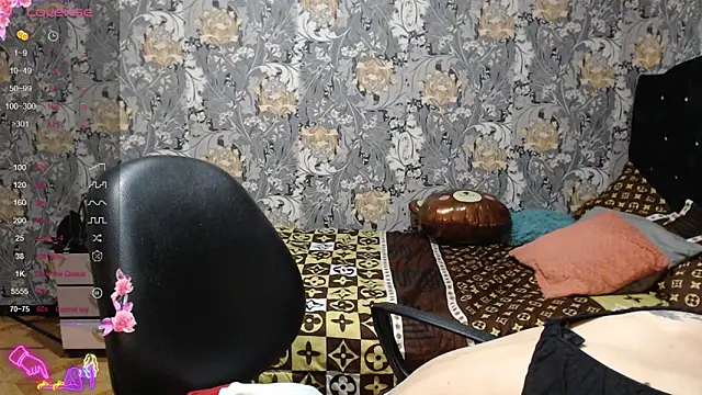 pretty cristal69 online show from April 28, 1:37 am