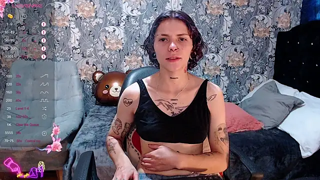 pretty cristal69 online show from May 3, 1:28 pm