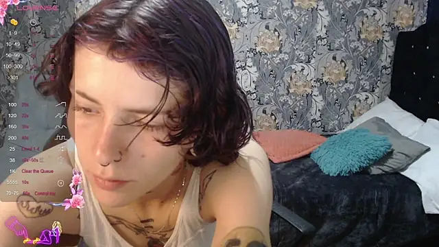pretty cristal69 online show from May 21, 12:12 pm