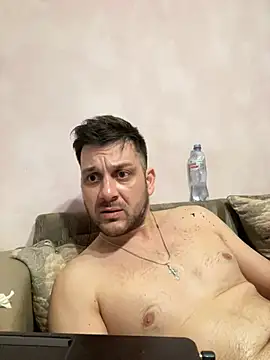 Snapshot of MaeltraJoy chatting on January 23, 5:24 am MaeltraJoy online show from January 23, 5:24 am