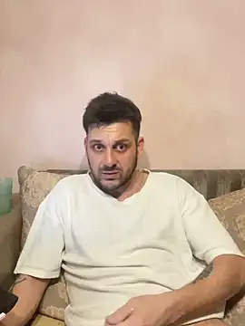 Snapshot of MaeltraJoy chatting on January 29, 1:48 am MaeltraJoy online show from January 29, 1:48 am