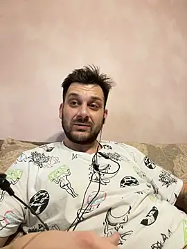 Snapshot of MaeltraJoy chatting on January 31, 9:48 pm MaeltraJoy online show from January 31, 9:48 pm