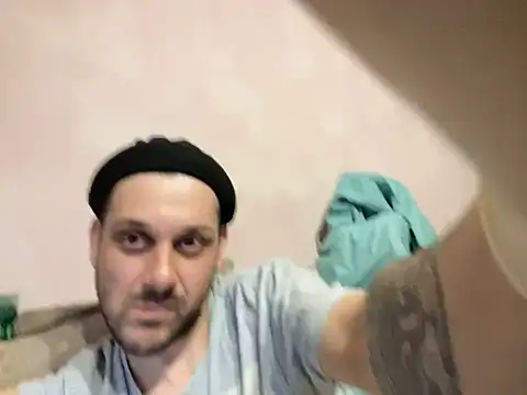 Snapshot of MaeltraJoy chatting on March 7, 5:06 pm MaeltraJoy online show from March 7, 5:06 pm