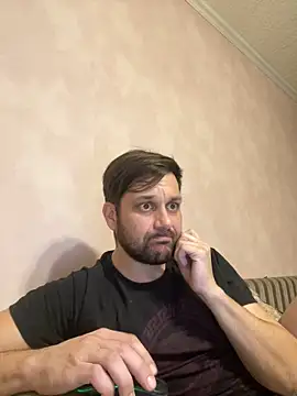 Snapshot of MaeltraJoy chatting on October 17, 3:03 pm MaeltraJoy online show from October 17, 3:03 pm