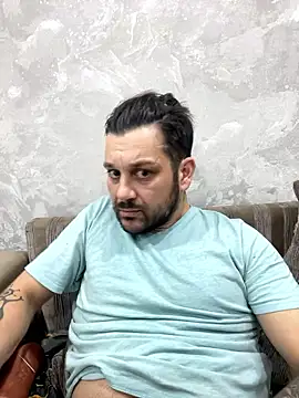 Snapshot of MaeltraJoy chatting on January 7, 6:21 pm MaeltraJoy online show from January 7, 6:21 pm