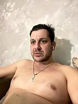 Snapshot of MaeltraJoy chatting on January 14, 2:33 pm MaeltraJoy online show from January 14, 2:33 pm