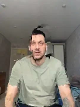 Snapshot of MaeltraJoy chatting on March 22, 1:14 pm MaeltraJoy online show from March 22, 1:14 pm