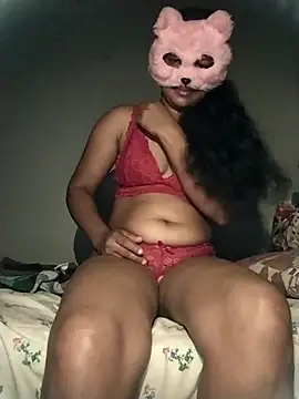 Snapshot of Sexygarl1024 chatting on April 24, 11:40 pm Sexygarl1024 online show from April 24, 11:40 pm