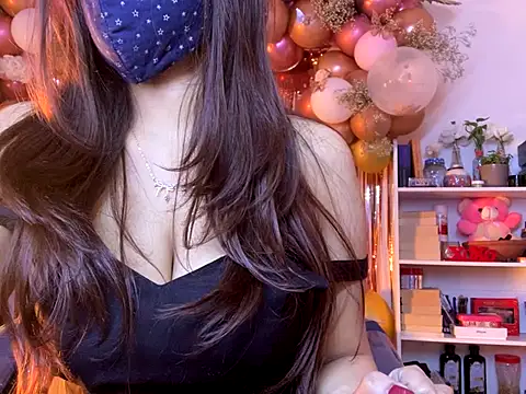 Snapshot of Fantastic_ruby chatting on January 5, 6:33 pm Fantastic ruby online show from January 5, 6:33 pm