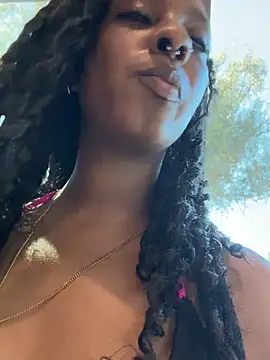 Your Paris online show from March 1, 9:17 pm