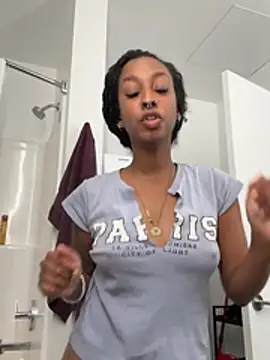 Your Paris online show from March 13, 9:54 pm