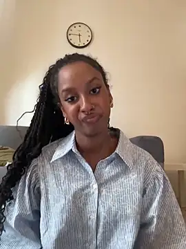 Your Paris online show from May 12, 3:42 pm