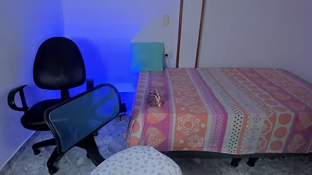 iris torrez  online show from September 21, 2:29 pm