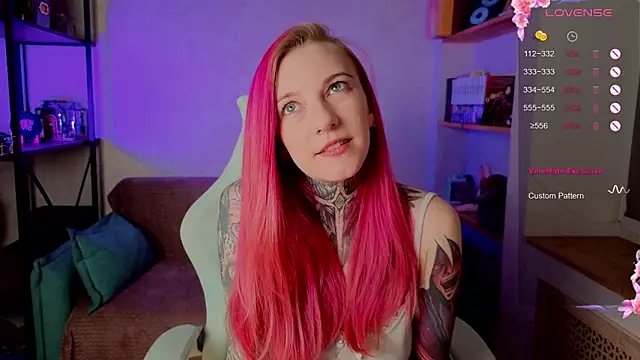 Roxy      online show from October 3, 8:50 pm