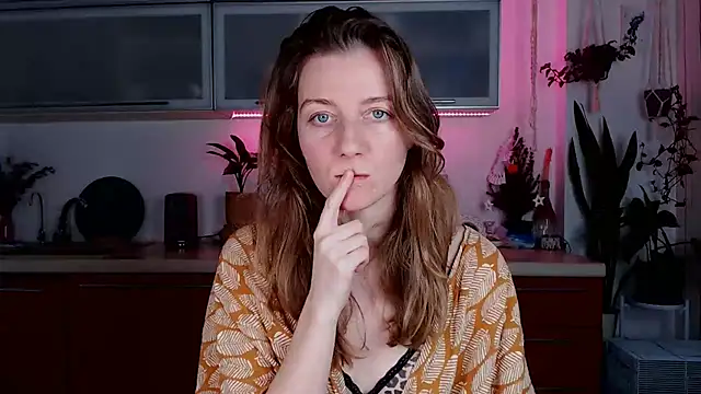 Elly Helly online show from January 2, 8:24 pm