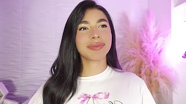 IsabelleFoxx  online show from January 12, 10:37 pm