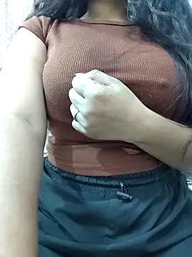 MohiniHott online show from December 1, 7:13 am