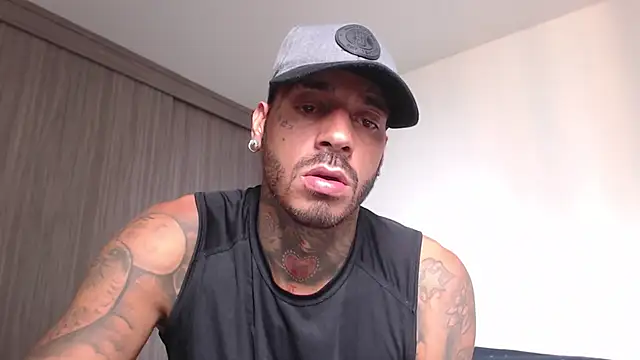 Snapshot of mulatos16 chatting on December 16, 8:58 pm mulatos16 online show from December 16, 8:58 pm