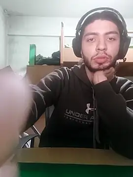 kleineid77 online show from March 8, 4:39 pm