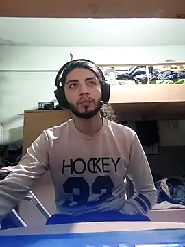 kleineid77 online show from January 6, 10:45 pm