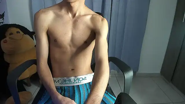 isaaclatino online show from October 5, 9:40 am