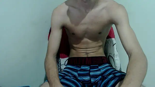 isaaclatino online show from April 25, 5:21 am