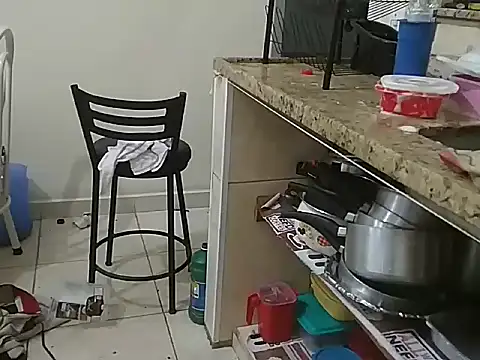 Snapshot of pikalindaxx chatting on January 16, 2:30 am pikalindaxx online show from January 16, 2:30 am