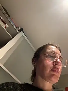 casalinga88 online show from November 26, 7:20 am