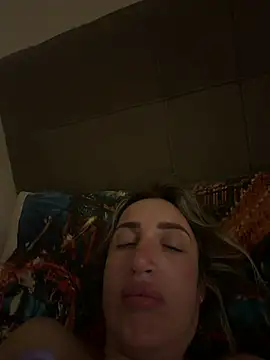 casalinga88 online show from February 20, 1:35 am