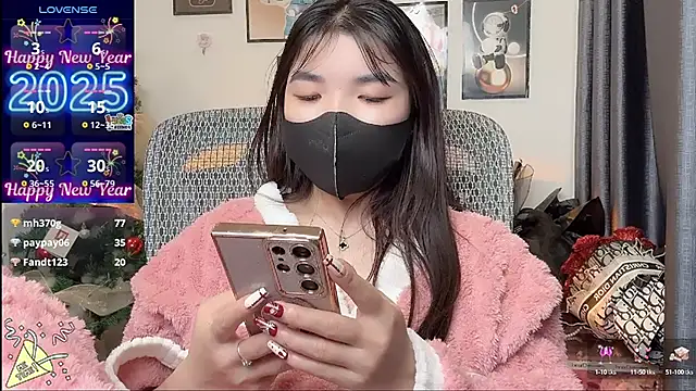 Berrysweet 68 online show from February 7, 4:35 pm