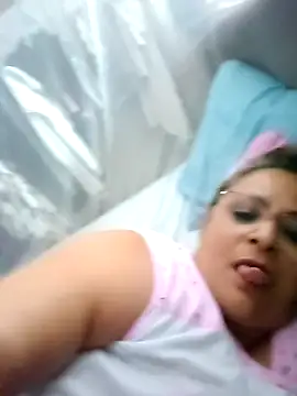 Snapshot of BBW_salome chatting on March 22, 5:20 pm BBW salome online show from March 22, 5:20 pm