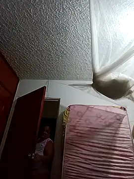 Snapshot of BBW_salome chatting on March 22, 10:04 pm BBW salome online show from March 22, 10:04 pm