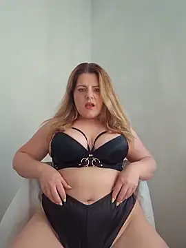 Snapshot of KarlyGray10 chatting on May 27, 5:04 am KarlyGray10 online show from May 27, 5:04 am