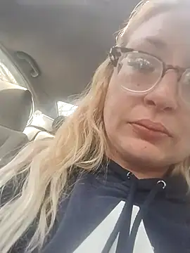 xWhoreAbleX Pika online show from March 16, 10:03 pm