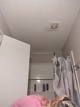 xWhoreAbleX Pika online show from April 11, 4:00 pm