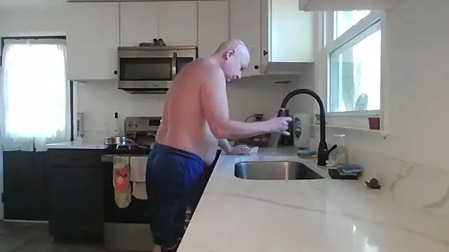 Snapshot of keiferkriss chatting on October 15, 5:46 pm keiferkriss online show from October 15, 5:46 pm