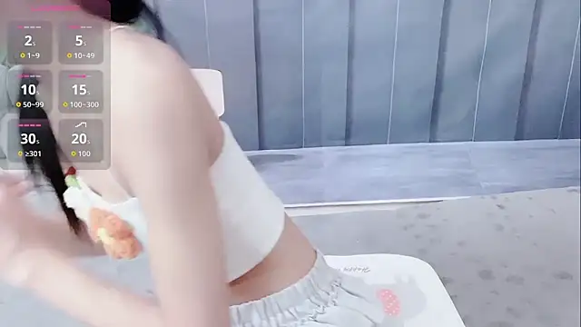 Snapshot of Sarah-ery chatting on October 24, 1:13 am Sarah-ery online show from October 24, 1:13 am