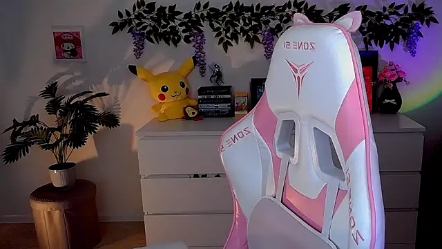 AliceCharmy online show from March 26, 4:01 pm