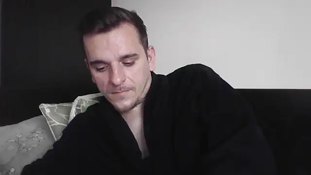 Snapshot of Huge_cock22cm chatting on January 20, 2:14 pm Huge cock22cm online show from January 20, 2:14 pm
