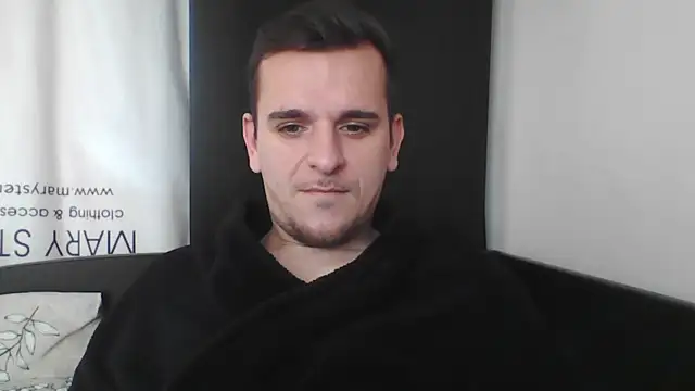 Snapshot of Huge_cock22cm chatting on January 23, 9:39 am Huge cock22cm online show from January 23, 9:39 am