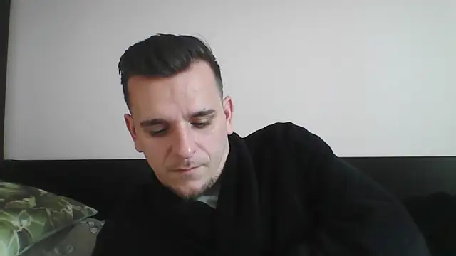 Snapshot of Huge_cock22cm chatting on January 27, 10:38 am Huge cock22cm online show from January 27, 10:38 am
