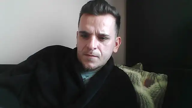 Snapshot of Huge_cock22cm chatting on January 28, 11:49 am Huge cock22cm online show from January 28, 11:49 am